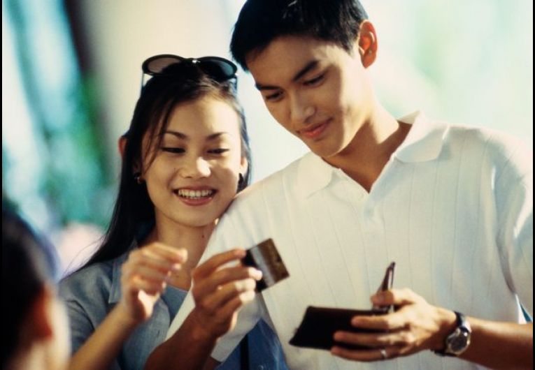Four Things You Should Know About Taking Payments with a Smartphone or Tablet