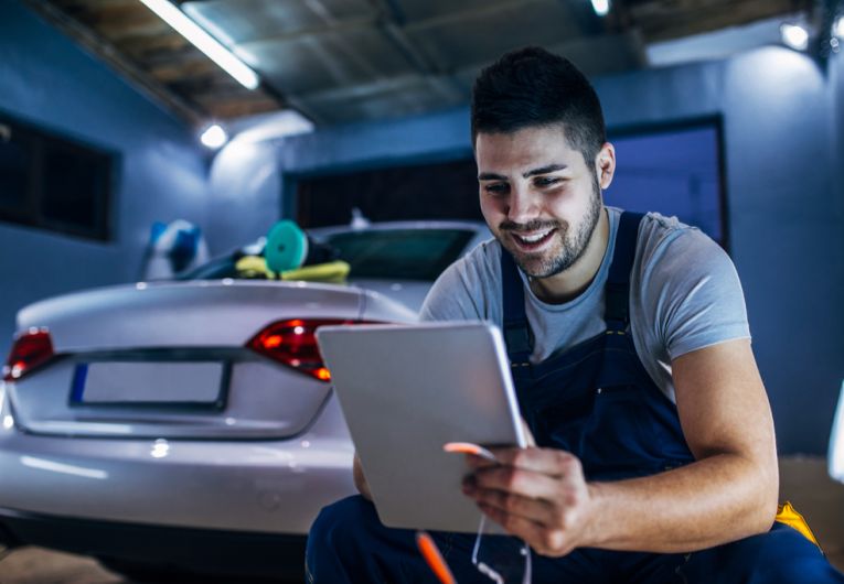 When to choose business internet and cable services over residential services